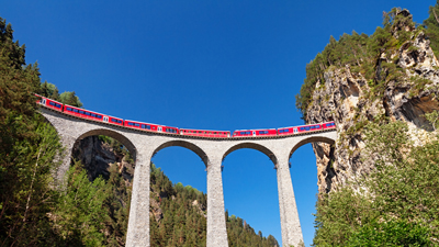 Alperna med Bernina Expressen 8 dagar